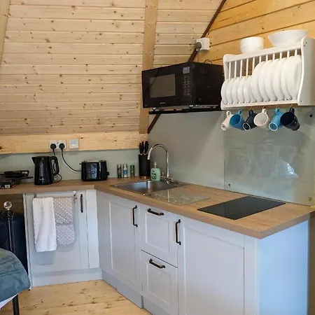Woods Meadow Luxury Tiny House Nr Diggerland, Kent Hotel West Malling Exterior photo