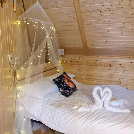 Woods Meadow Luxury Tiny House Nr Diggerland, Kent Hotel West Malling Exterior photo