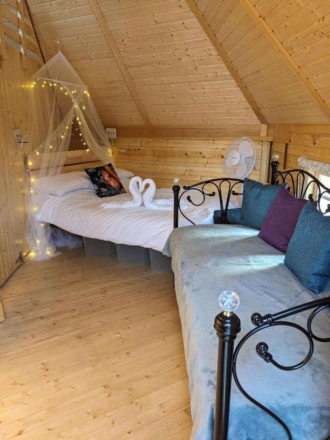 Campsite Woods Meadow Luxury Tiny House Nr Diggerland, Kent