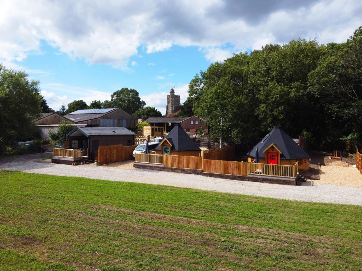 Campsite Woods Meadow Luxury Tiny House Nr Diggerland, Kent