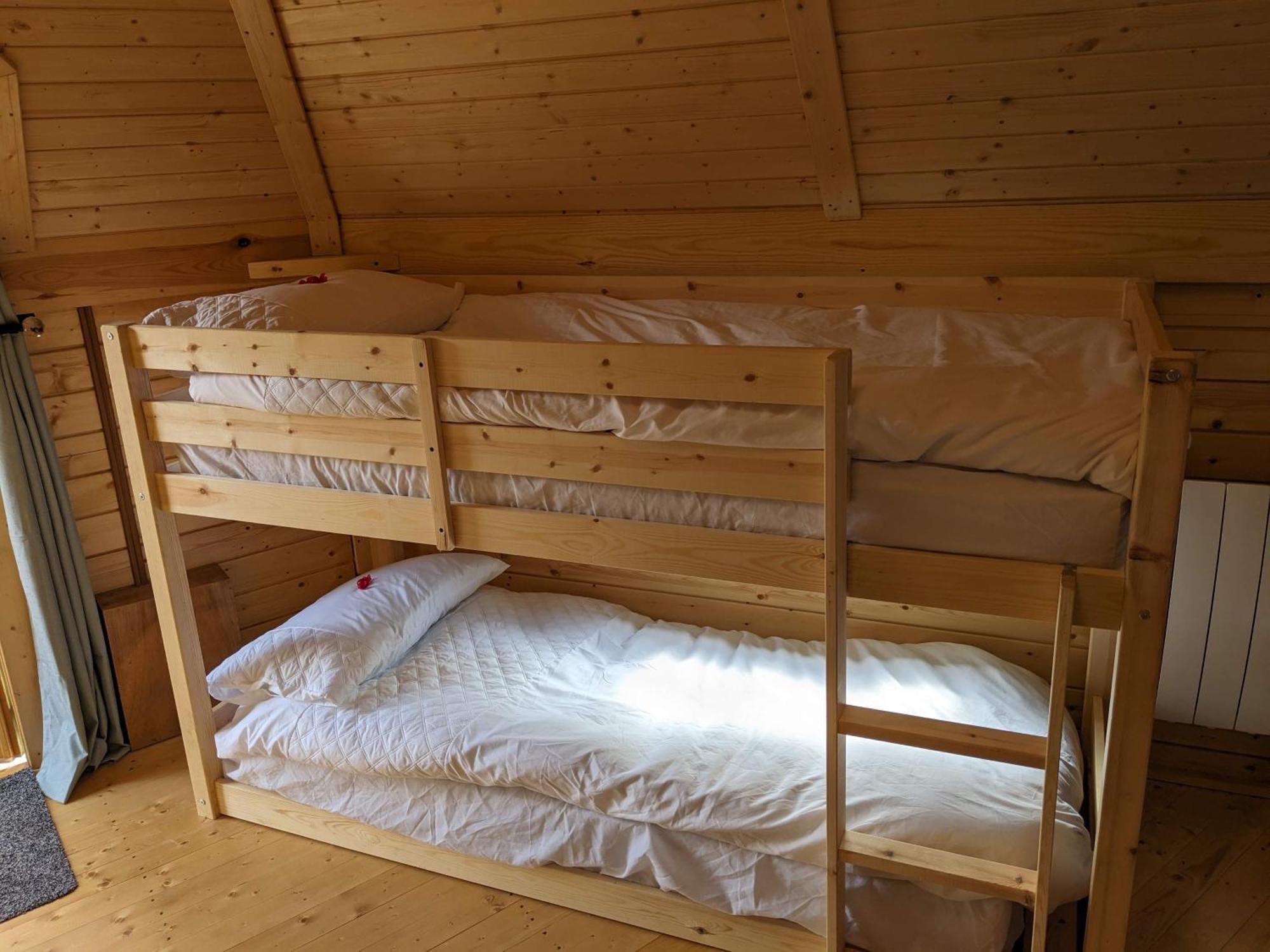 Campsite Woods Meadow Luxury Tiny House Nr Diggerland, Kent West Malling