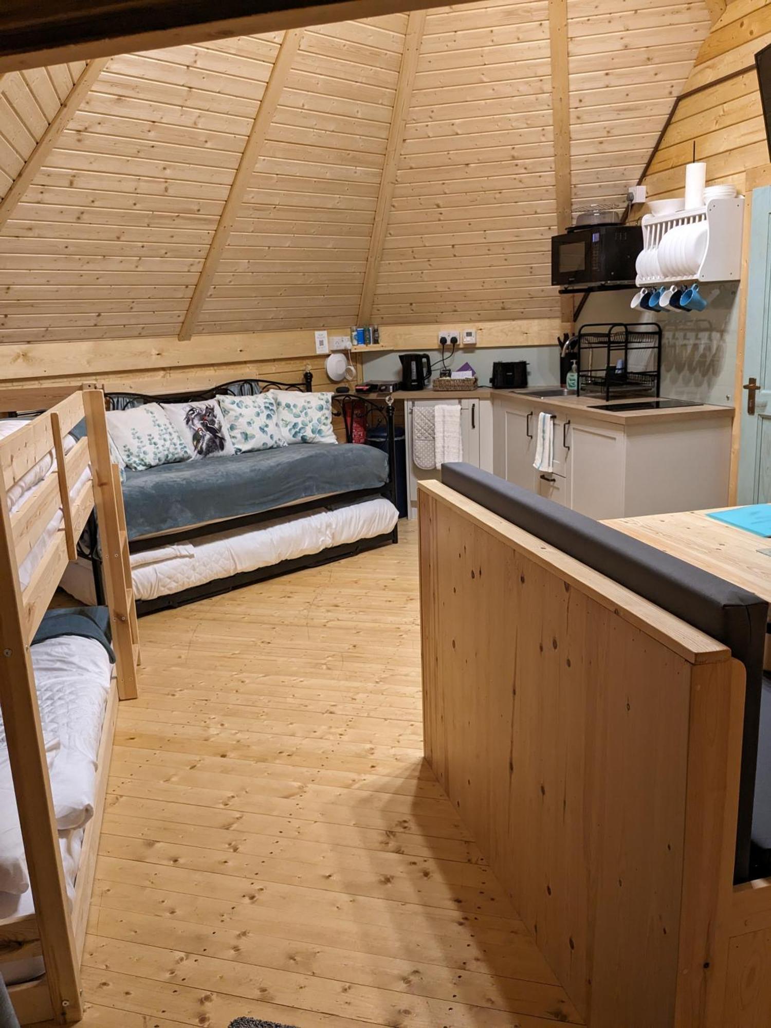 Campsite Woods Meadow Luxury Tiny House Nr Diggerland, Kent
