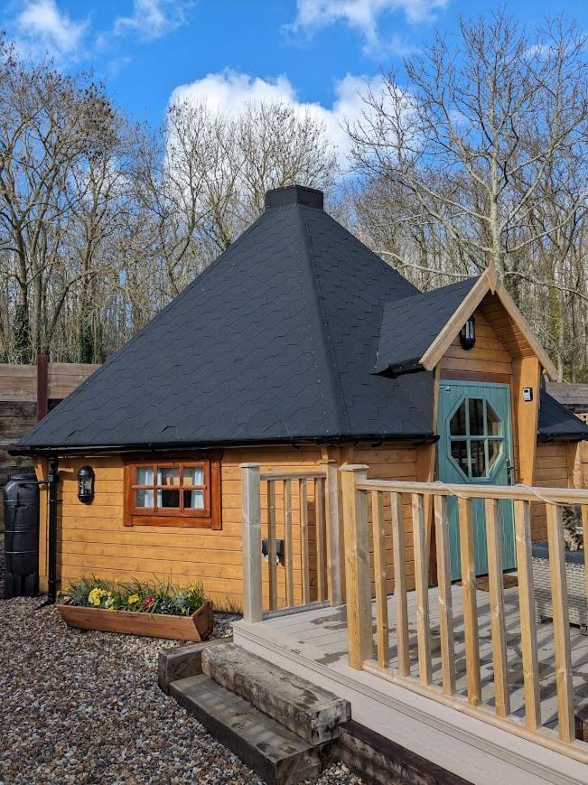 Woods Meadow Luxury Tiny House Nr Diggerland, Kent